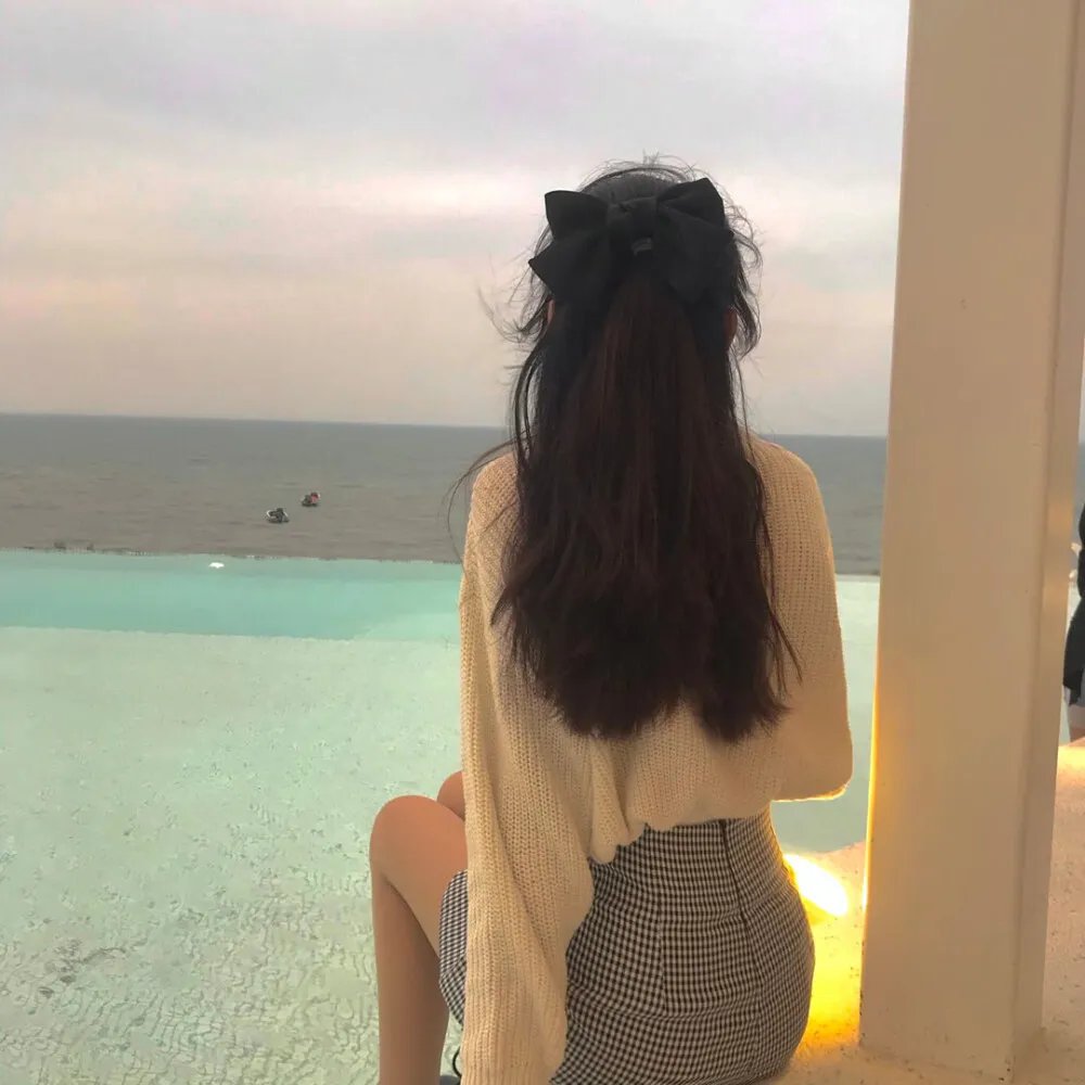 妈妈，抱紧我张小草